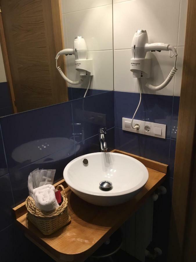 Narcea Turismo Real Apartment Cangas De Narcea Luaran gambar